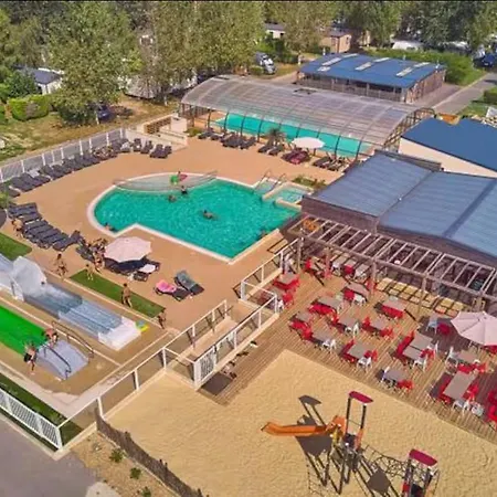 Mobil キャンプ場